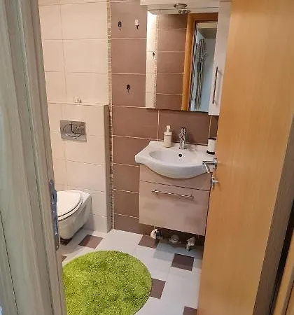 Design Business Lux 4 Star 