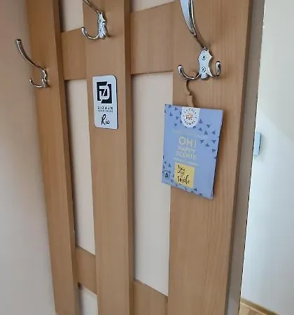 Design Business Lux 4 Star 