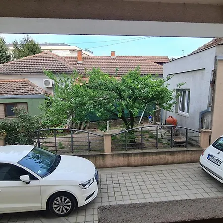 Design Business Lux 4 Star 