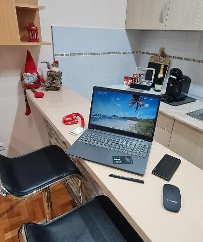 Design Business Lux 4 Star 