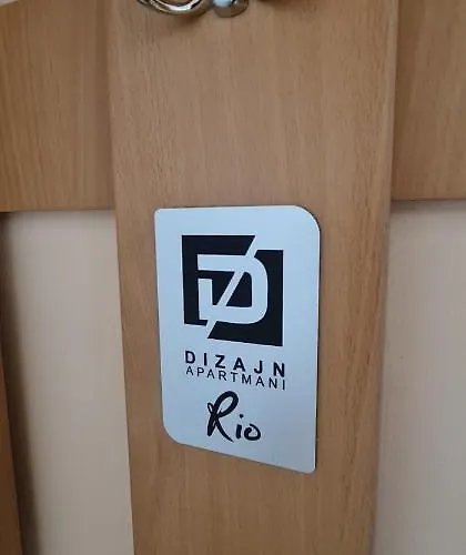 Design Business Lux 4 Star 