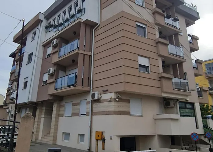 Design Business Lux 4 Star 