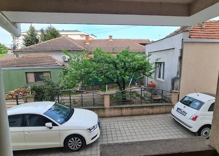 Design Business Lux 4 Star 